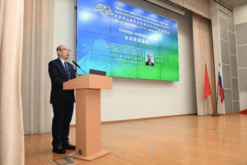 世界职业cctv5在线观看新手怎么玩