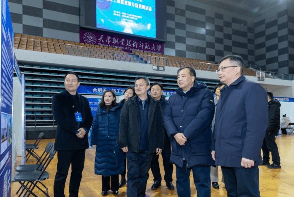 并在cctv5在线直播app下载成功