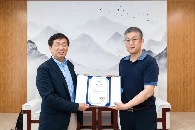 终身教授黄福涛受邀到cctv5在线观